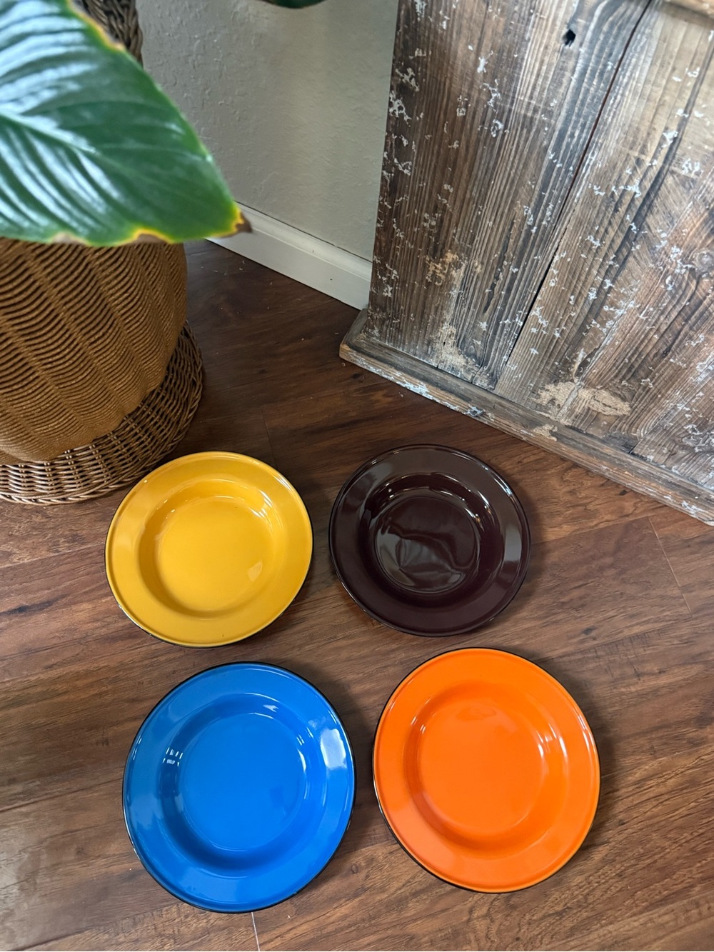 Vintage Enamelware Bowls Multi Color Set Of 4, Outdoor Dining- Salad-Cereal